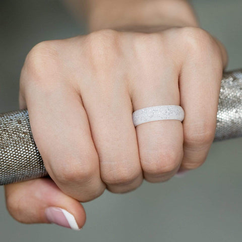 Image of ROQ 4 Pack - ROQ Silicone Women wedding bands - breathable 4 Pack - Silicone Ring For Women-  Breathable Comfort Fit