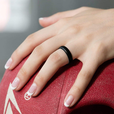 Image of ROQ 4 Pack - ROQ Silicone Women wedding bands - breathable 4 Pack - Silicone Ring For Women-  Breathable Comfort Fit