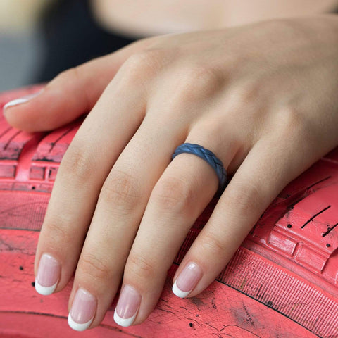 Image of ROQ Womens 2 Pack Stackable Braided Pave Knife Edge Style 2.5mm Wide Rings for Women - Thin Stackable - Leaves Style