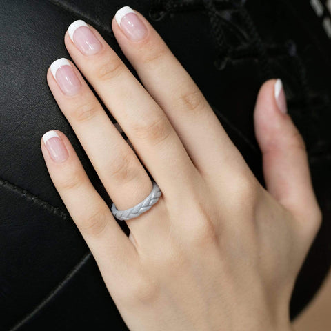 Image of ROQ Womens 2 Pack Stackable Braided Pave Knife Edge Style 2.5mm Wide Rings for Women - Thin Stackable - Leaves Style