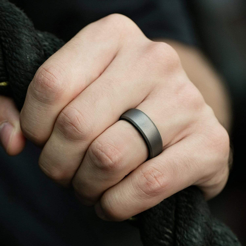 ROQ Single ring - ROQ Silicone Men wedding bands - breathable - edge Silicone Ring For Men-  Breathable Comfort Fit Beveled Design